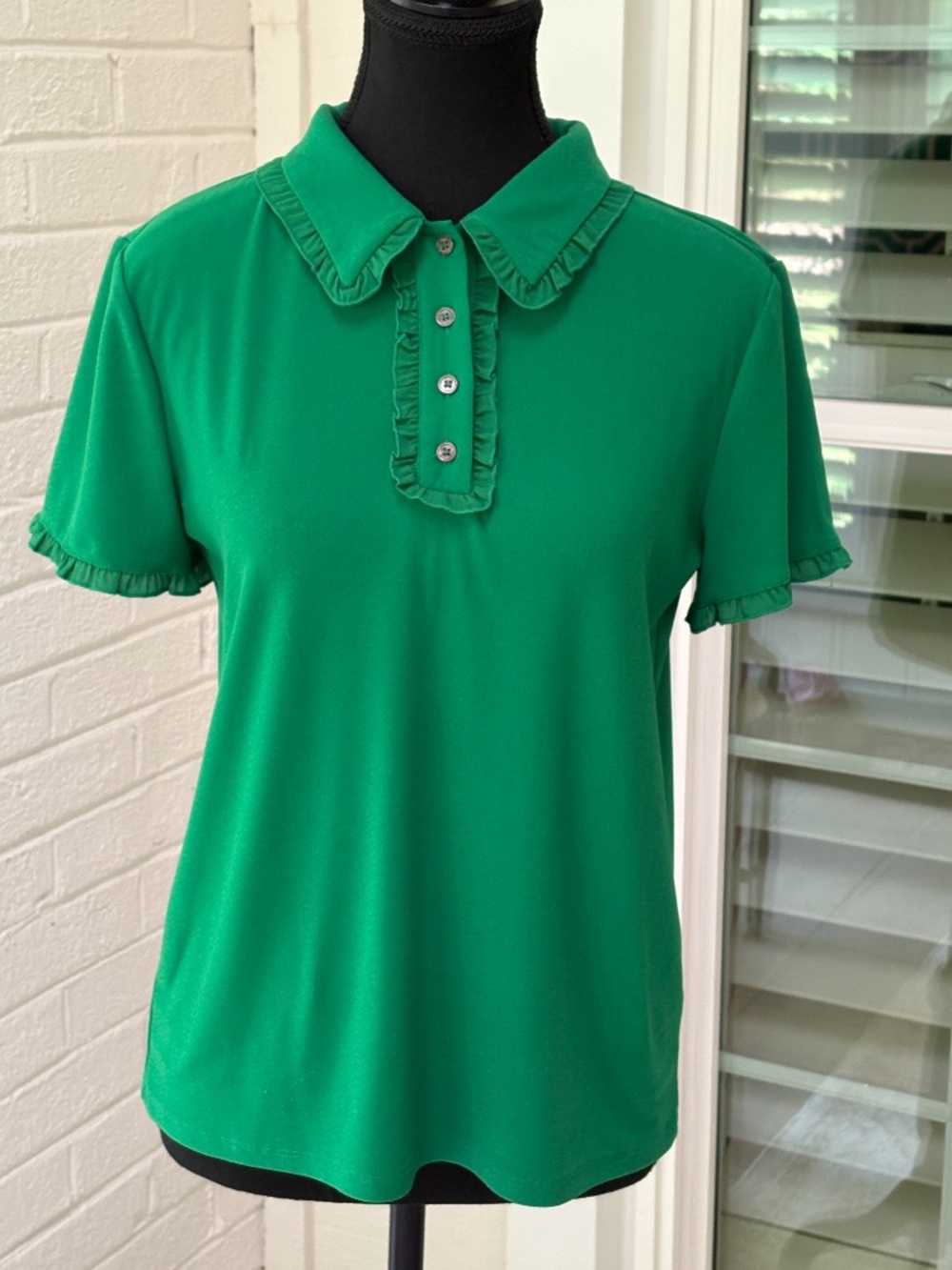 CeCe Women's Top Short-Sleeve with Ruffle Detail Size Small